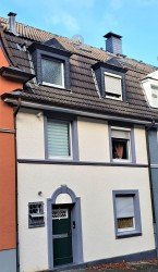Hauptbild #Immobilienmakler Wuppertal#! Anleger oder Selbstnutzer ! 3-4 FH mit sch�nem Garten !