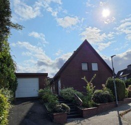 Hauptbild Sehr sch�nes gro�z�giges 1-2 Familienhaus in familienfreundlicher Wohnlage von Velbert !